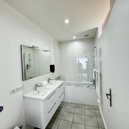 Maison 8 Couchages Avec Jacuzzi A 4Km De Clermont, Proche Zenith D'Auvergne Aubiere Exterior photo