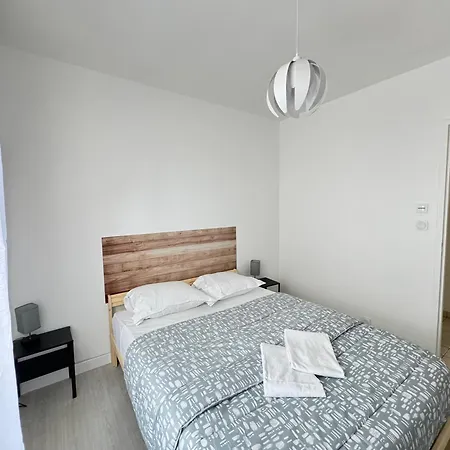 Maison 8 Couchages Avec Jacuzzi A 4Km De Clermont, Proche Zenith D'Auvergne Aubiere Exterior photo