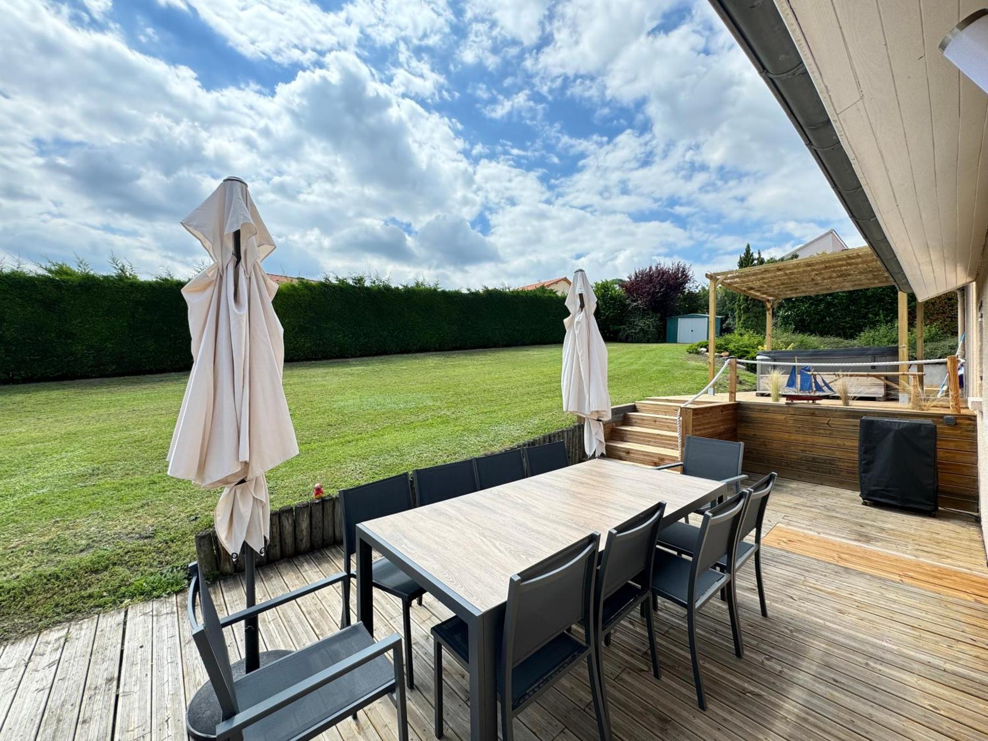 Apartment Maison 8 Couchages Avec Jacuzzi A 4km De Clermont, Proche Zenith D'auvergne