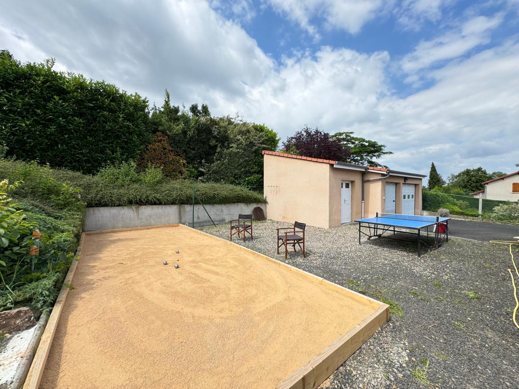 Apartment Maison 8 Couchages Avec Jacuzzi A 4km De Clermont, Proche Zenith D'auvergne Aubiere